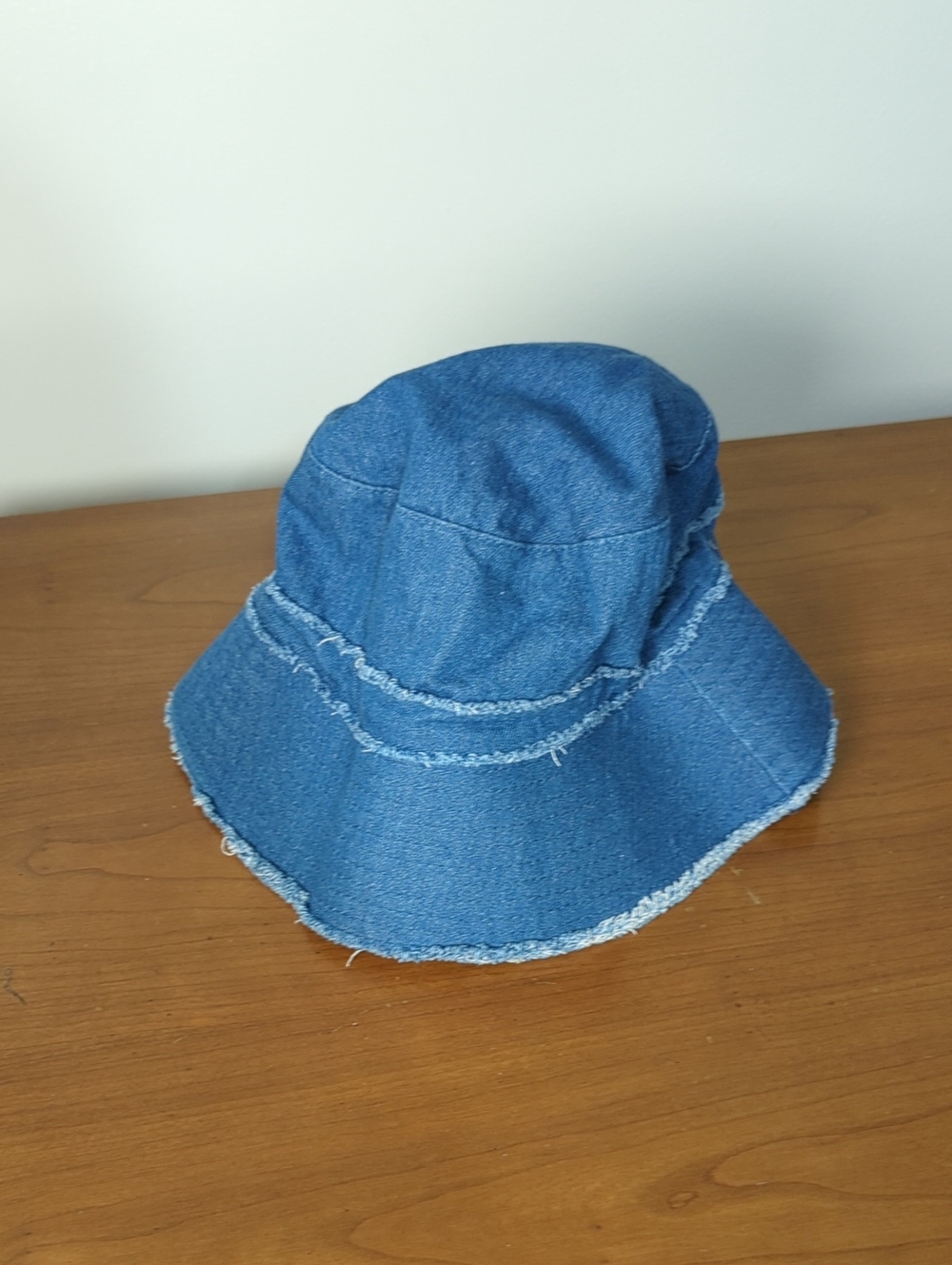 Urban Outfitters bucket hat